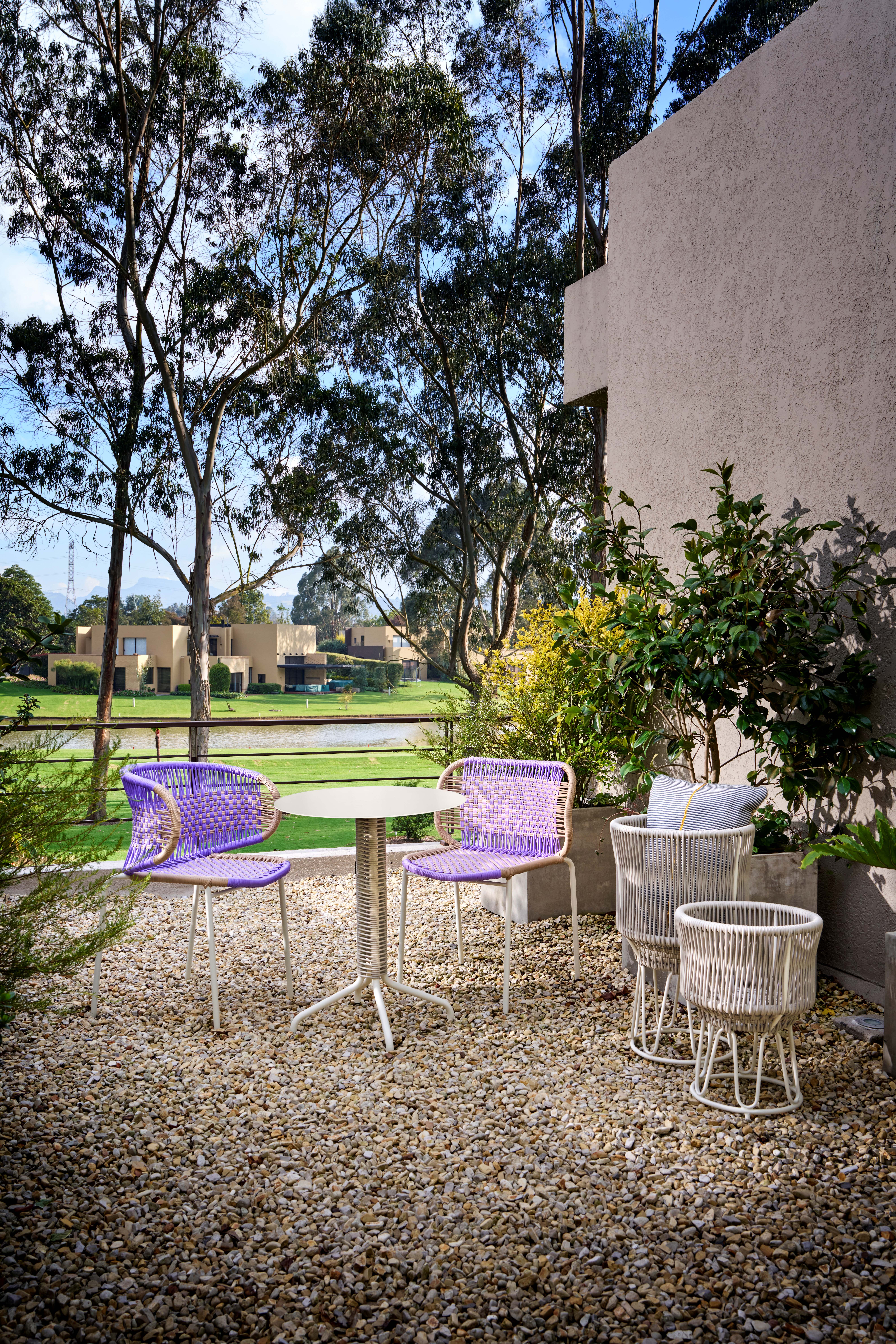 Cielo - Stacking Armchair